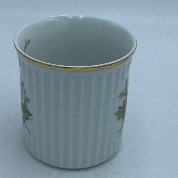 Original Czechoslovakia Poinsettia Mug - Picture 3 of 10